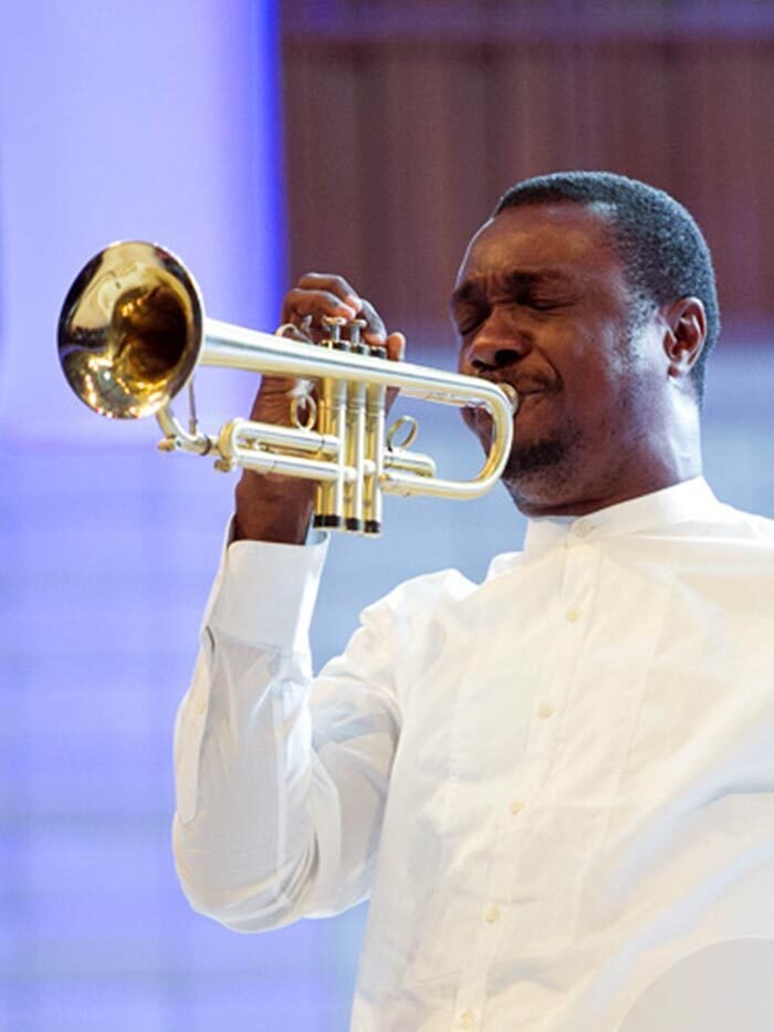 Nathaniel Bassey worship style